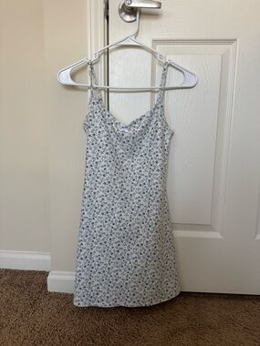 Hollister White Floral Athletic Dress